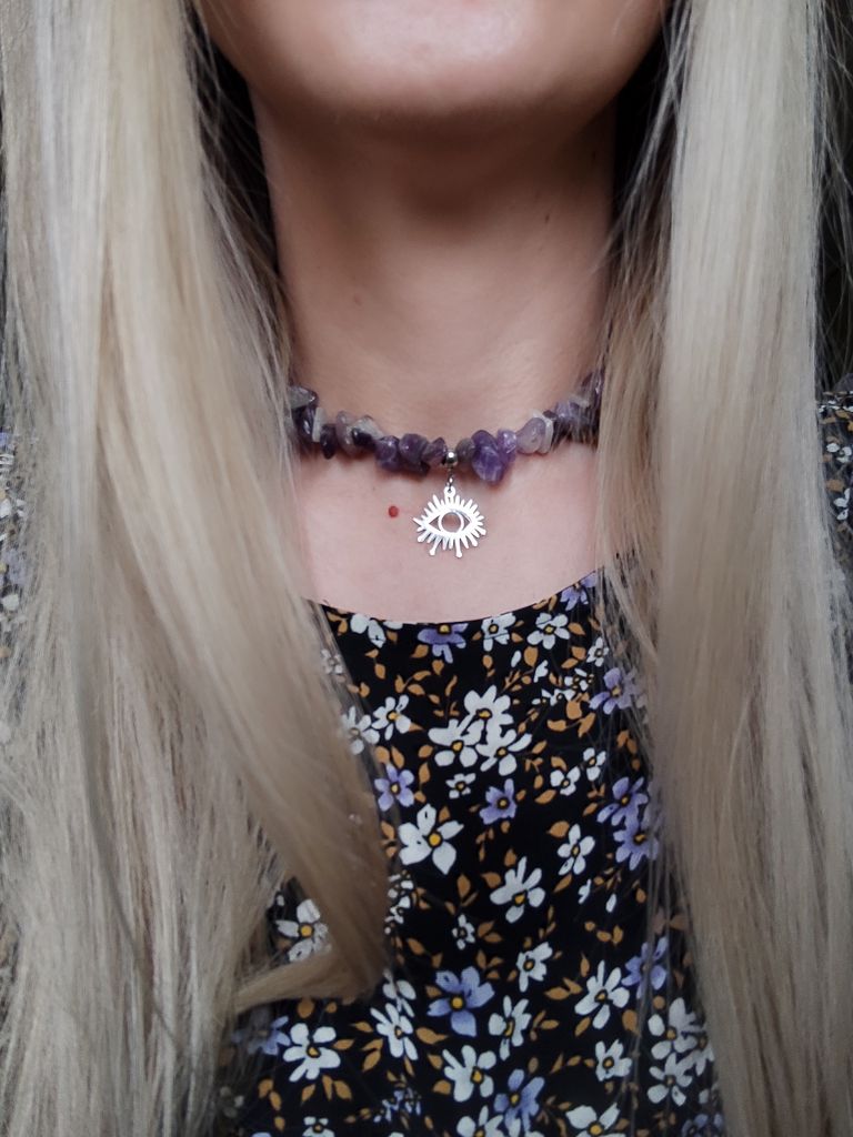 Аметистовий чокер з підвіскою око 