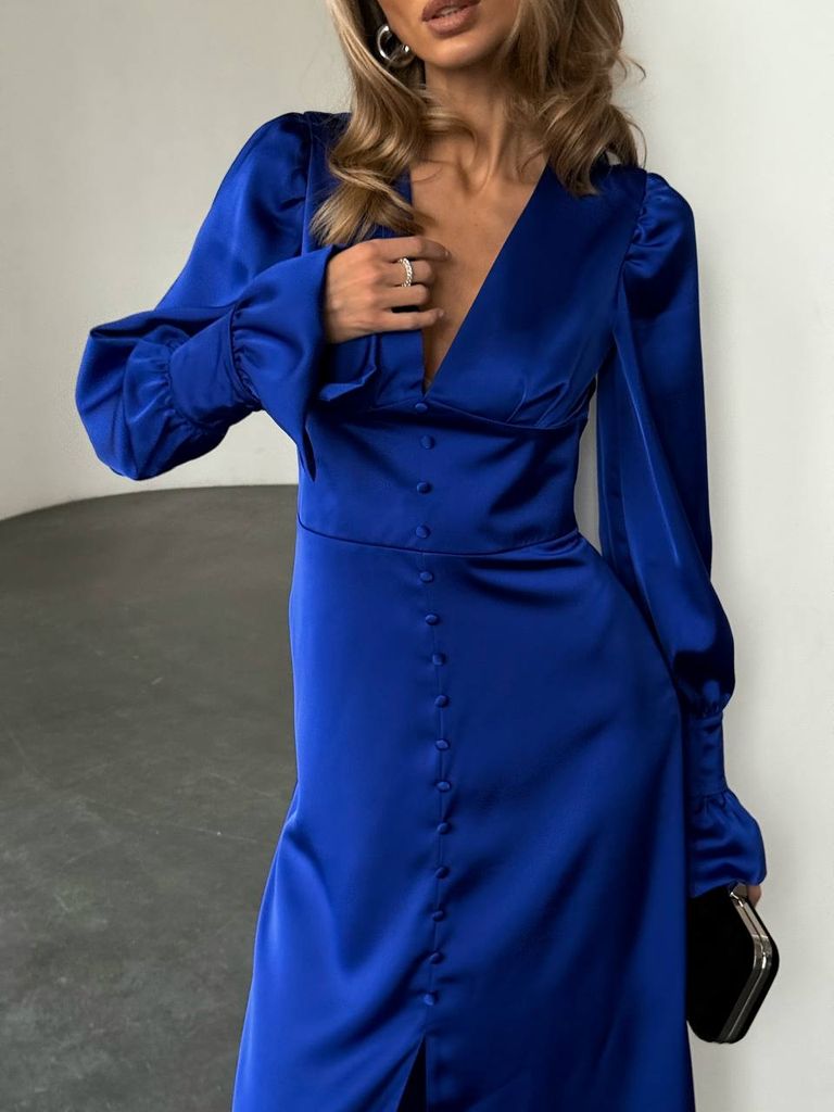 Елегантна сатинова сукня міді з довгим рукавом