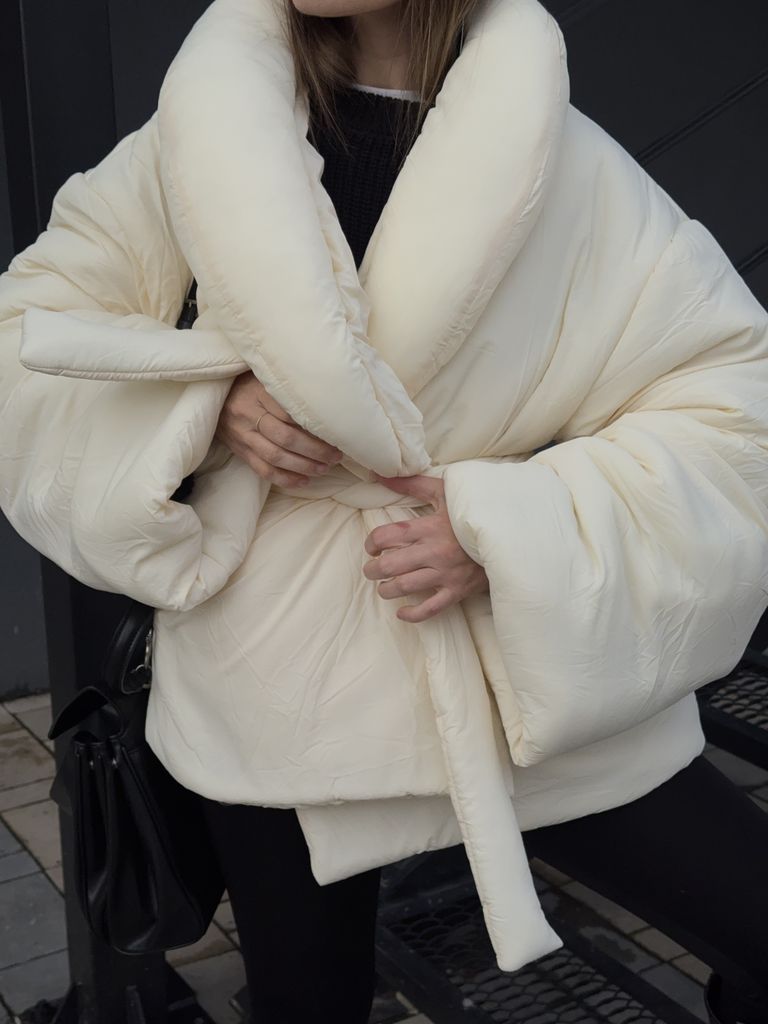 Зимовий пуховик ковдра айворі з об'ємним коміром