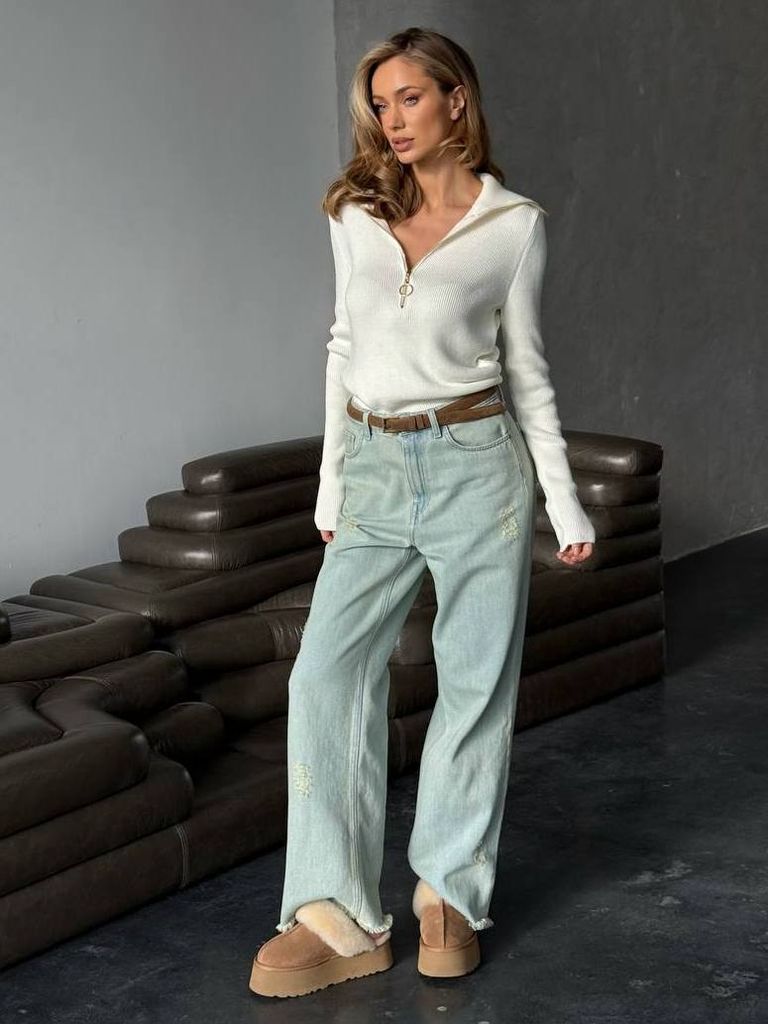 В'язаний джемпер з блискавкою на горловині