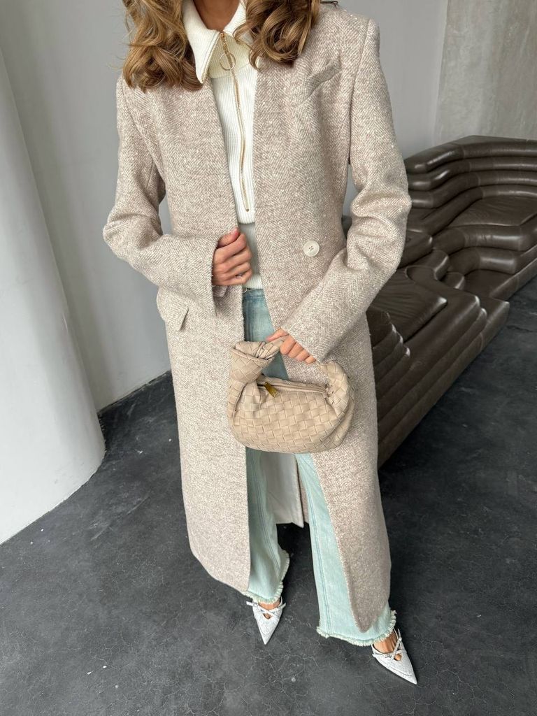 Приталене зимове довге пальто з вовни