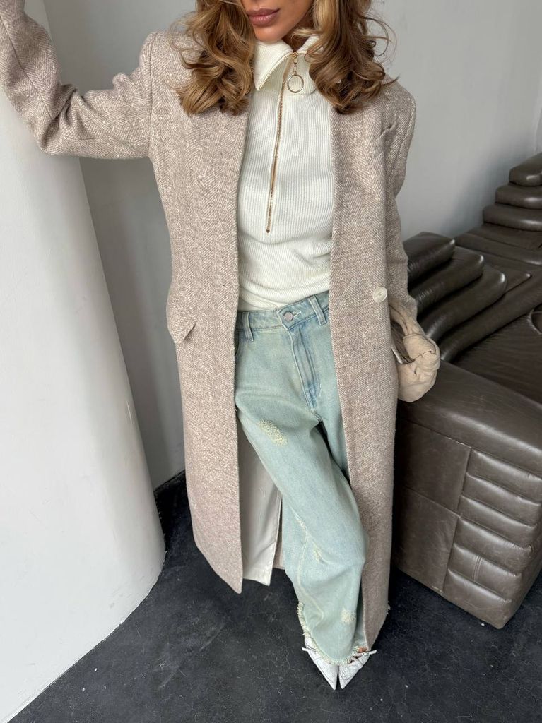 Приталене зимове довге пальто з вовни