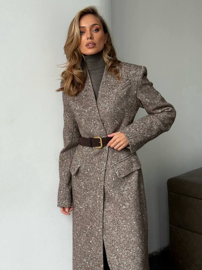 Приталене зимове довге пальто з вовни