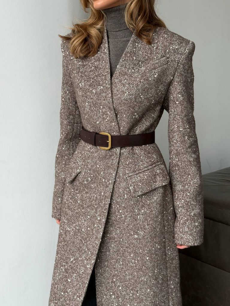 Приталене зимове довге пальто з вовни