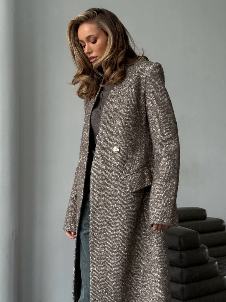 Приталене зимове довге пальто з вовни