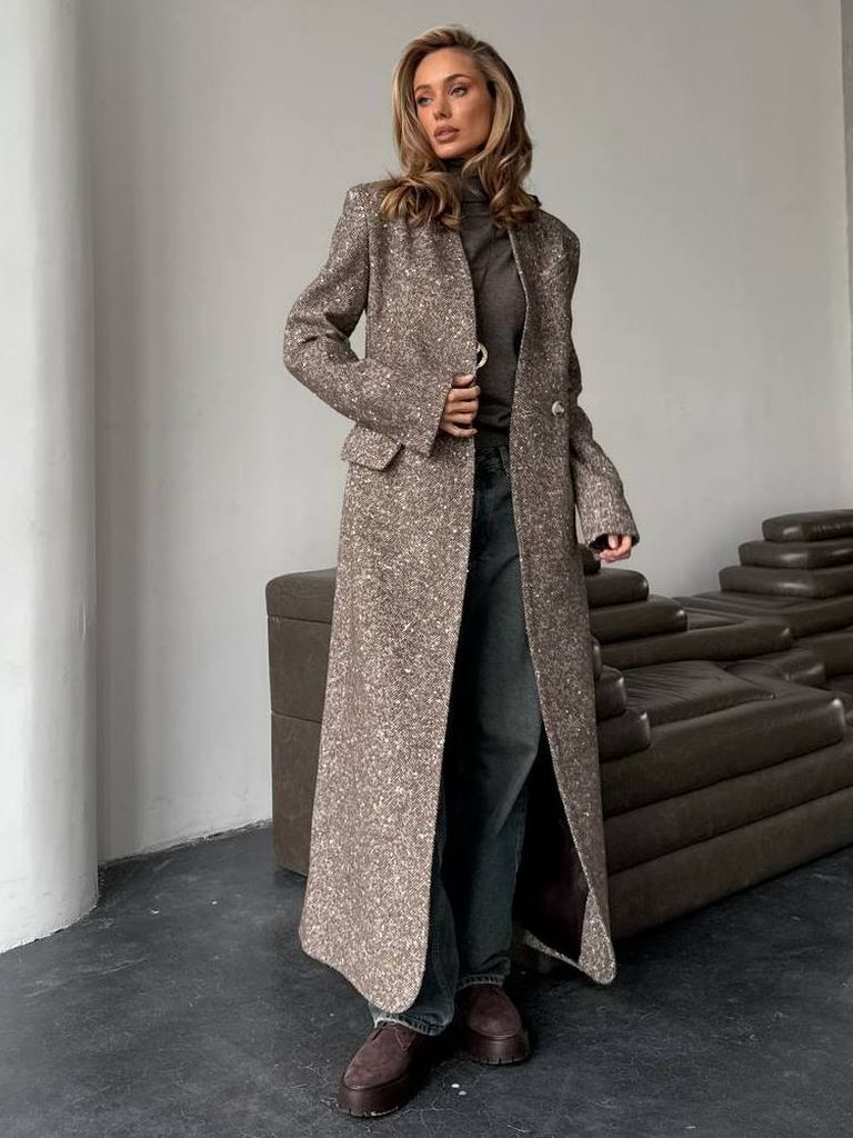 Приталене зимове довге пальто з вовни