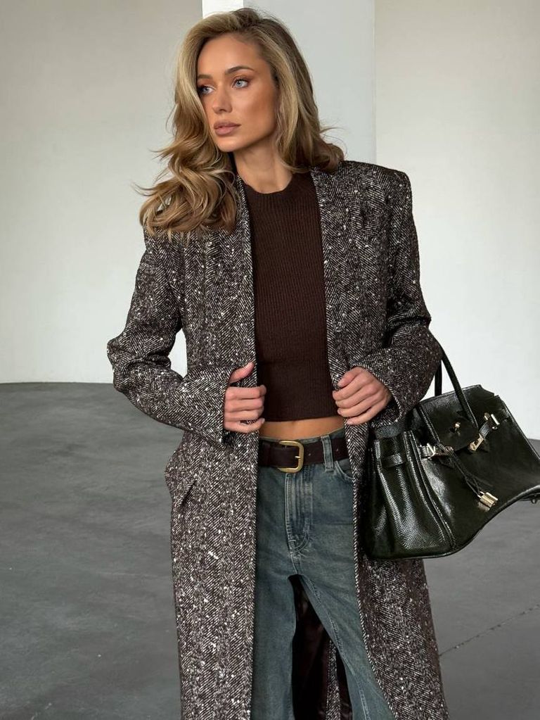 Приталене зимове довге пальто з вовни