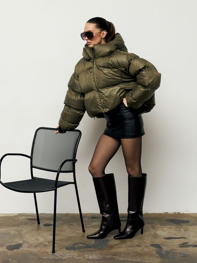 Короткий зимовий пуховик хакі oversize