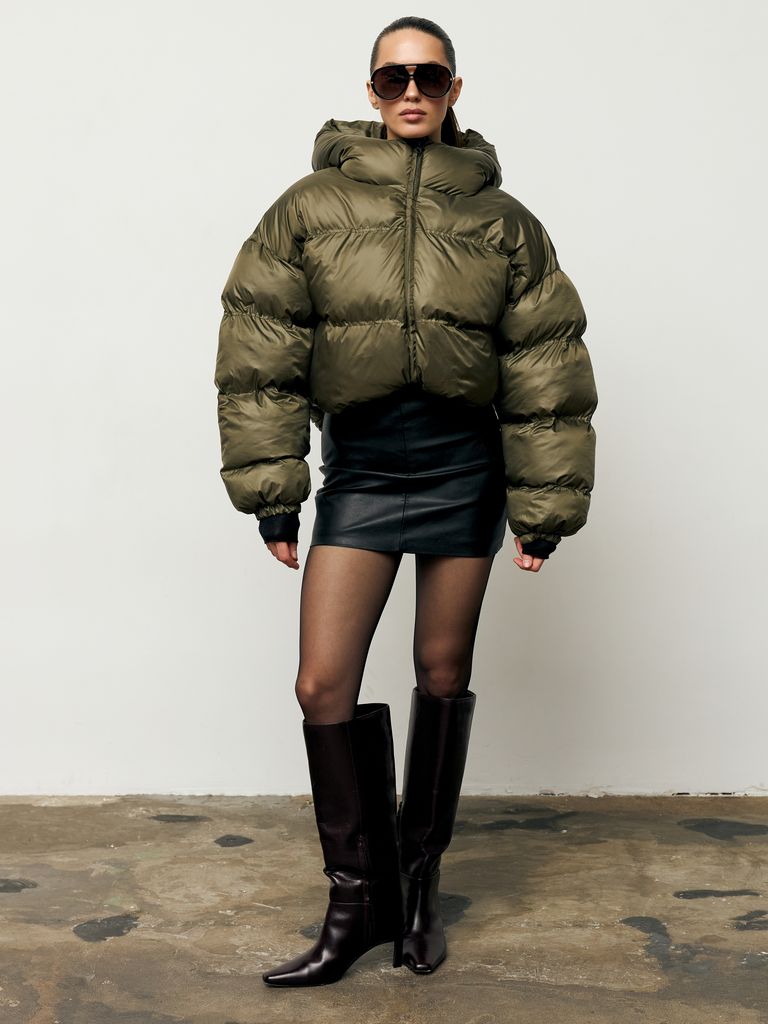 Короткий зимовий пуховик хакі oversize