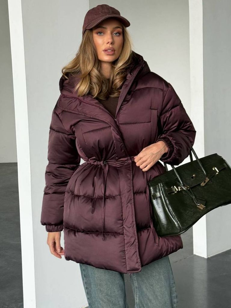 Винний подовжений зимовий пуховик