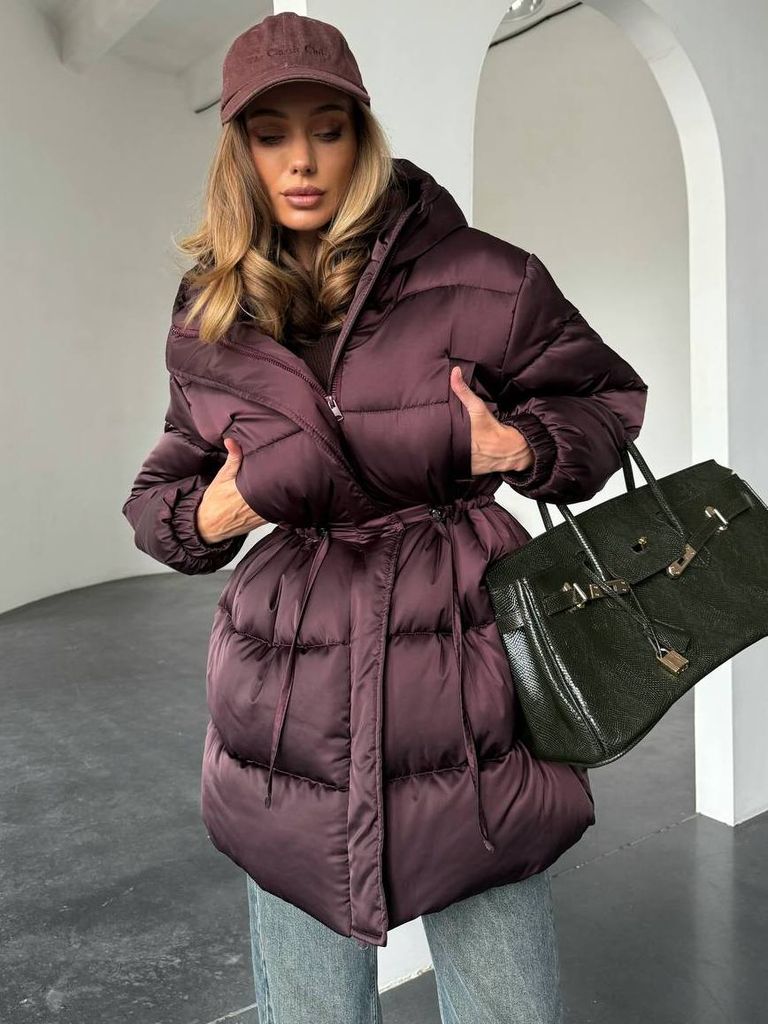 Винний подовжений зимовий пуховик