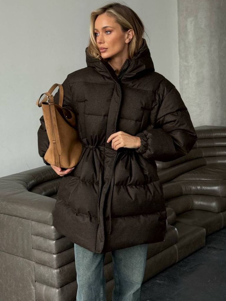 Шоколадний подовжений зимовий пуховик
