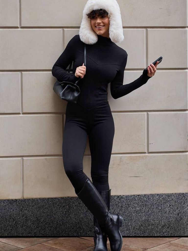 Теплий комбінезон в рубчик на флісі 