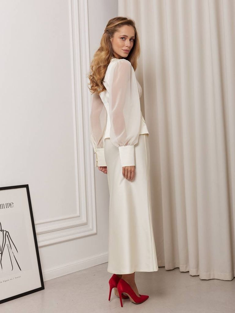 Сатинова блуза з прозорими рукавами