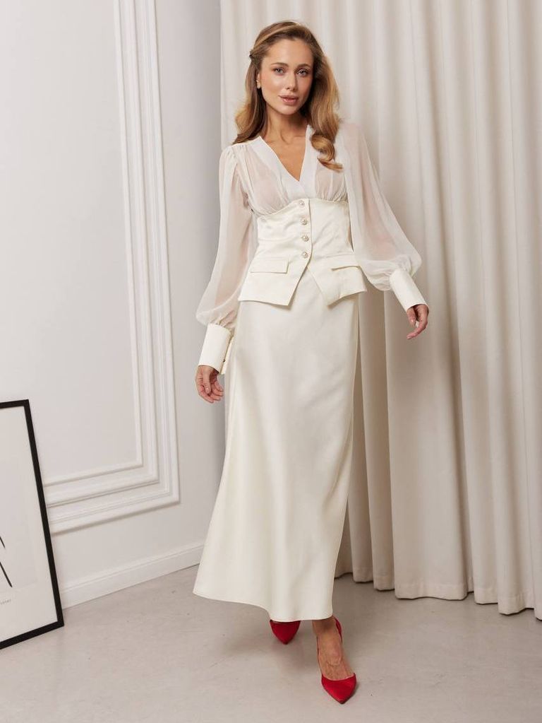 Сатинова блуза з прозорими рукавами