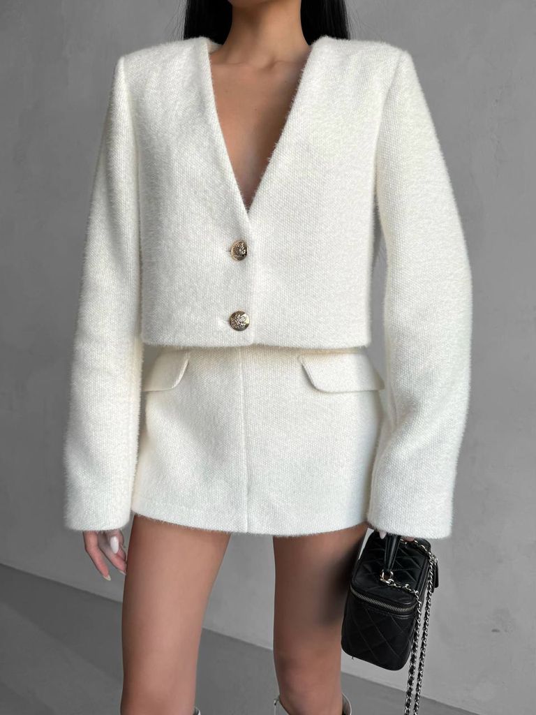 Теплий костюм з пухнастого трикотажу Шанель