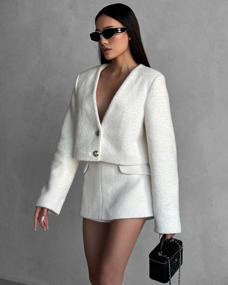 Теплий костюм з пухнастого трикотажу Шанель