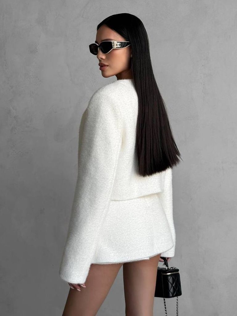 Теплий костюм з пухнастого трикотажу Шанель