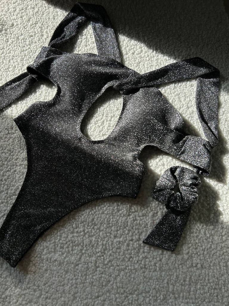 Графітовий блискучий суцільний купальник