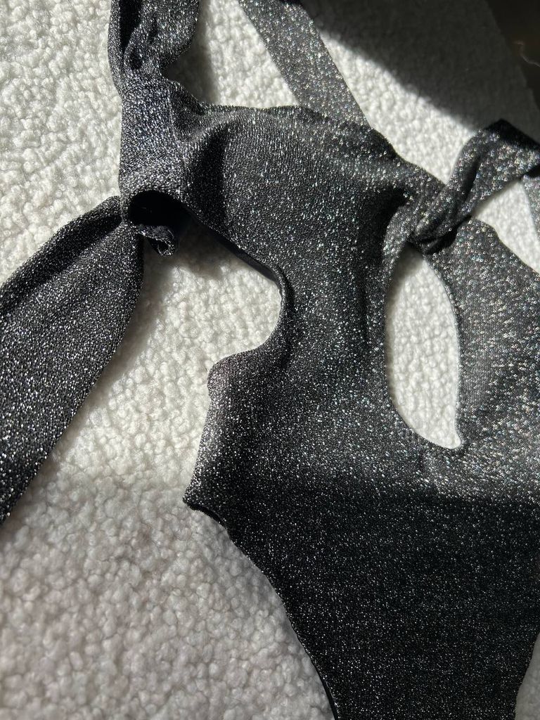 Графітовий блискучий суцільний купальник