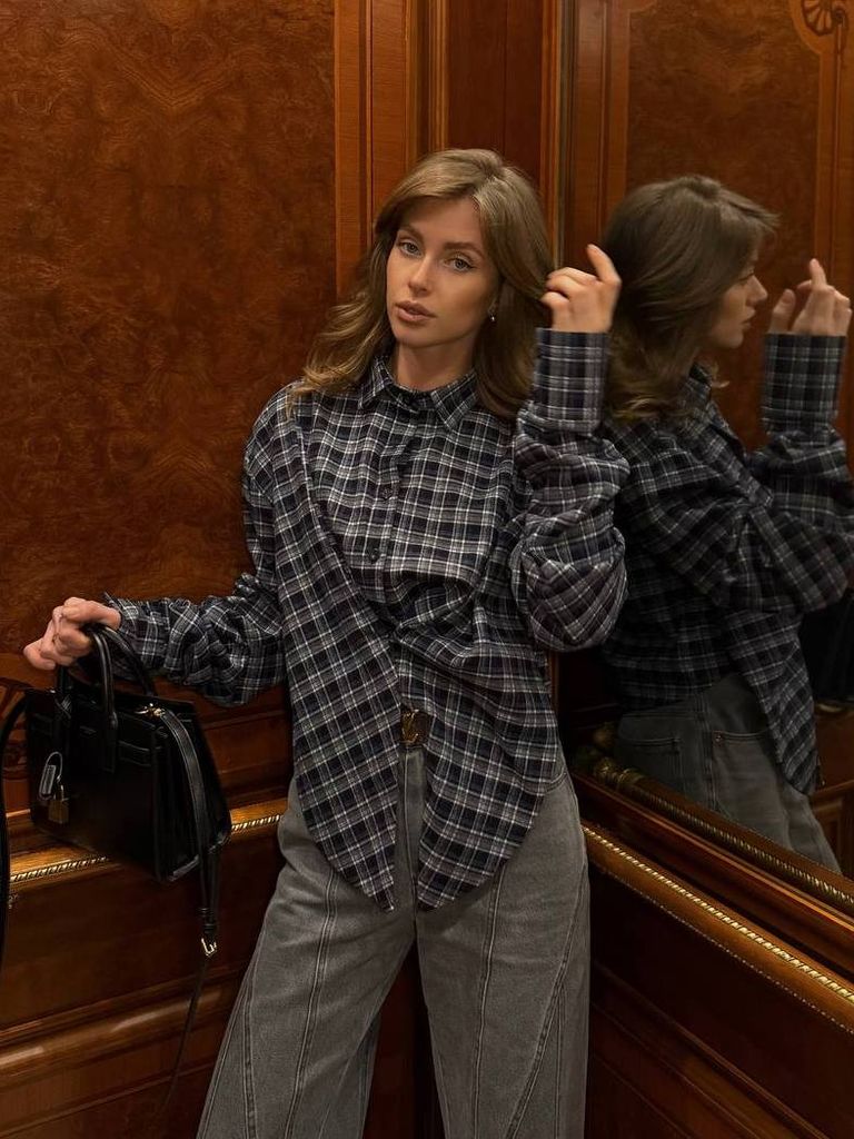 Сорочка в клітинку оригінального фасону