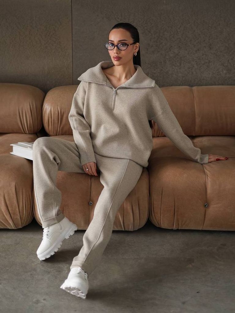 Кашеміровий костюм з джемпером зі змійкою