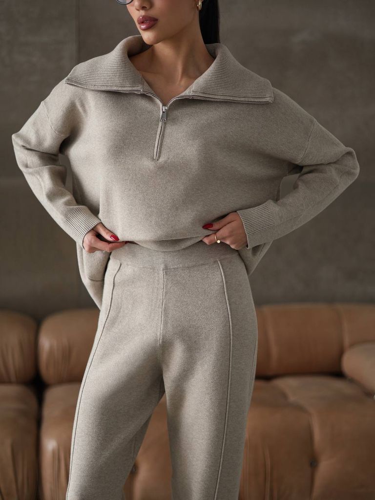 Кашеміровий костюм з джемпером зі змійкою