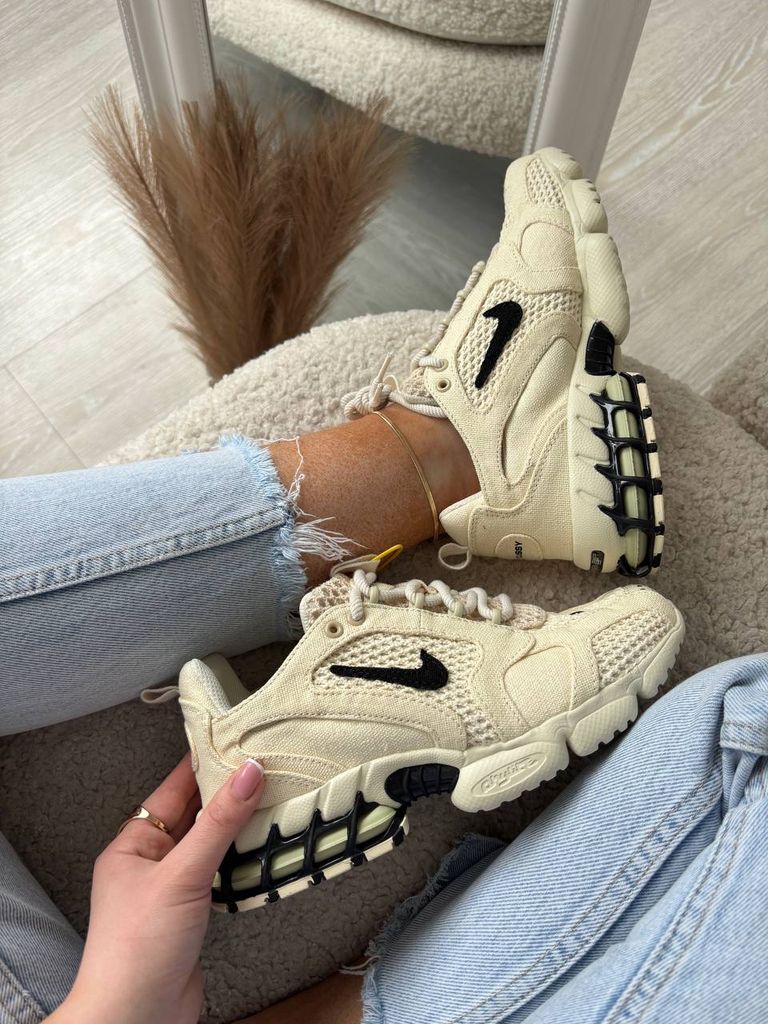 Бежеві кросівки Nike Stussy Air Zoom Spiridon 