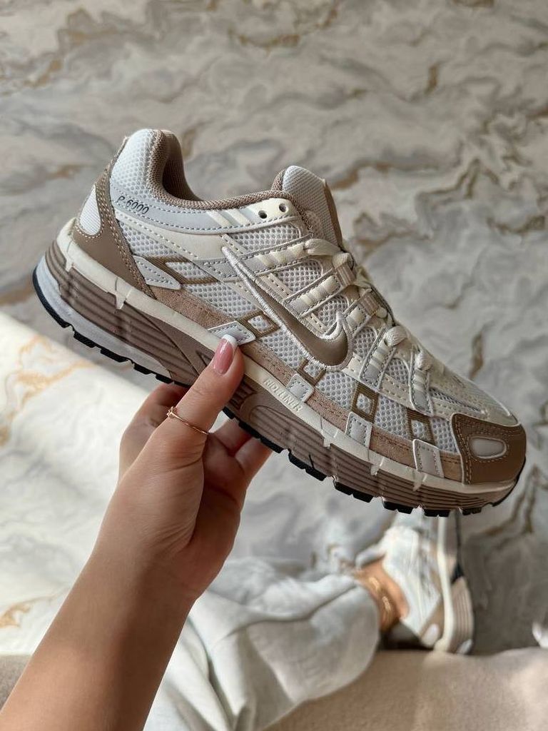 Кросівки біло-коричневі Nike P-6000 Hangul Day