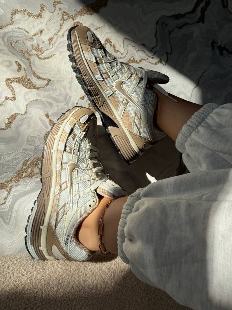 Кросівки біло-коричневі Nike P-6000 Hangul Day