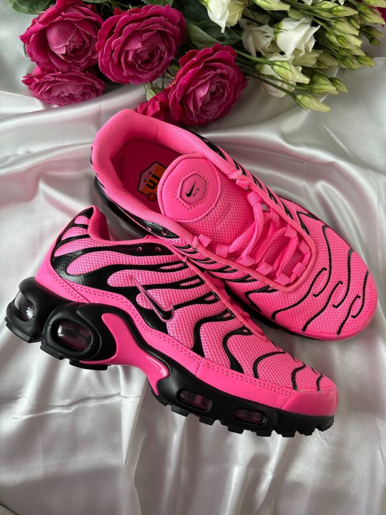 Кросівки рожево-чорні Nike Air Max TN Pink Black