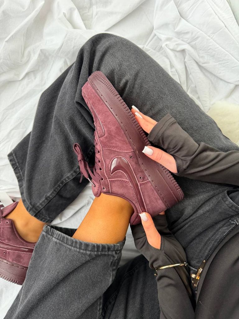 Кросівки Nike Air Force 1 ‘07 Burgundy Crush