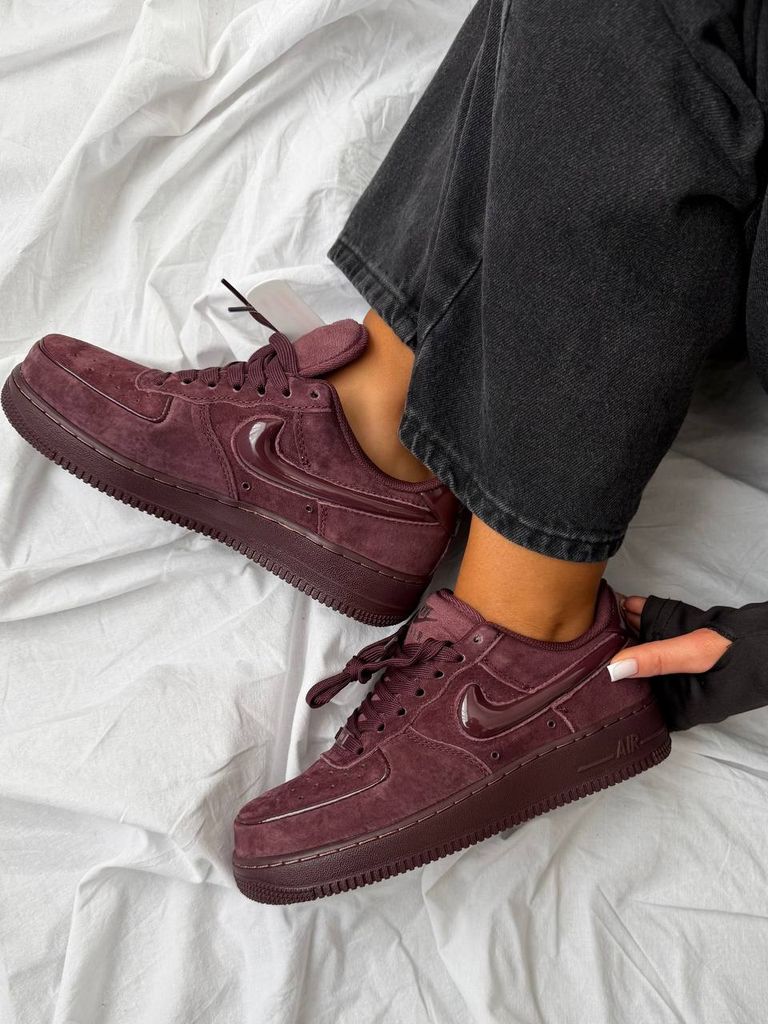 Кросівки Nike Air Force 1 ‘07 Burgundy Crush