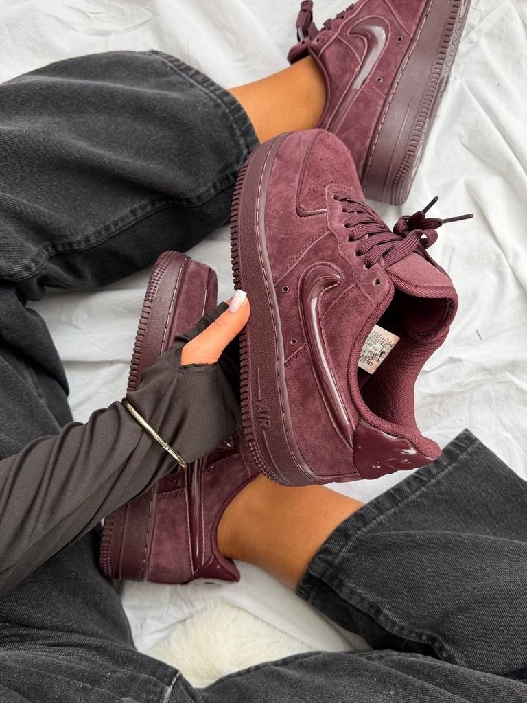 Кросівки Nike Air Force 1 ‘07 Burgundy Crush