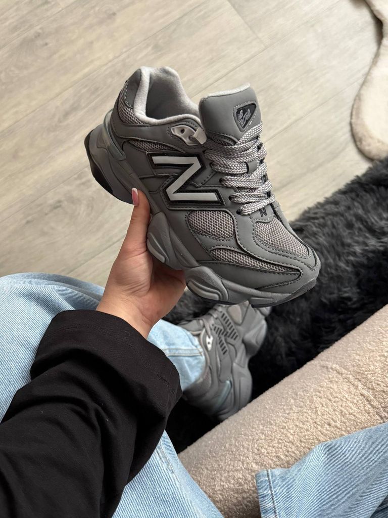 Кросівки сірі New Balance 9060 Shadow Grey