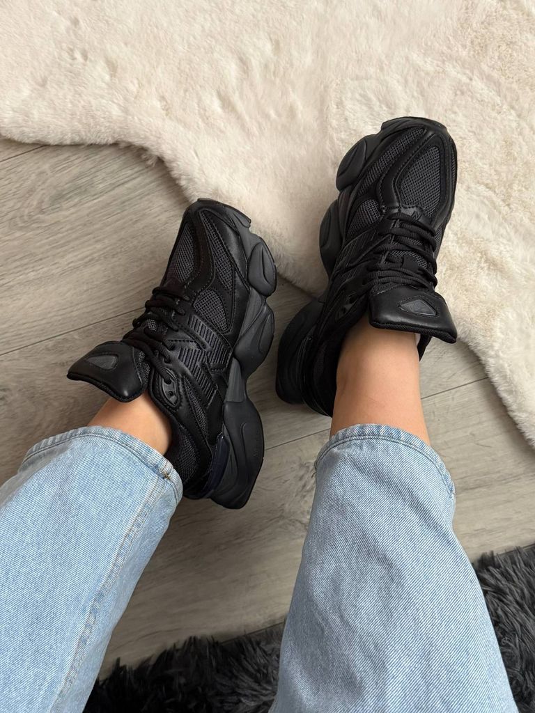 Кросівки чорні New Balance 9060 Triple Black Leather