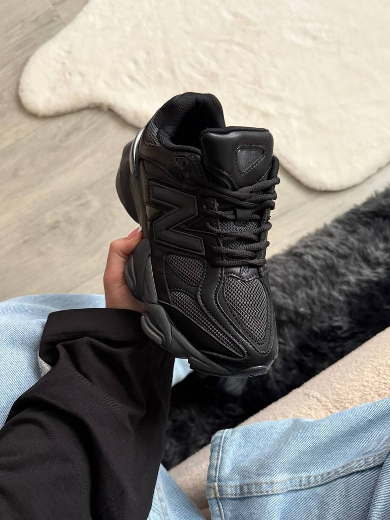Кросівки чорні New Balance 9060 Triple Black Leather
