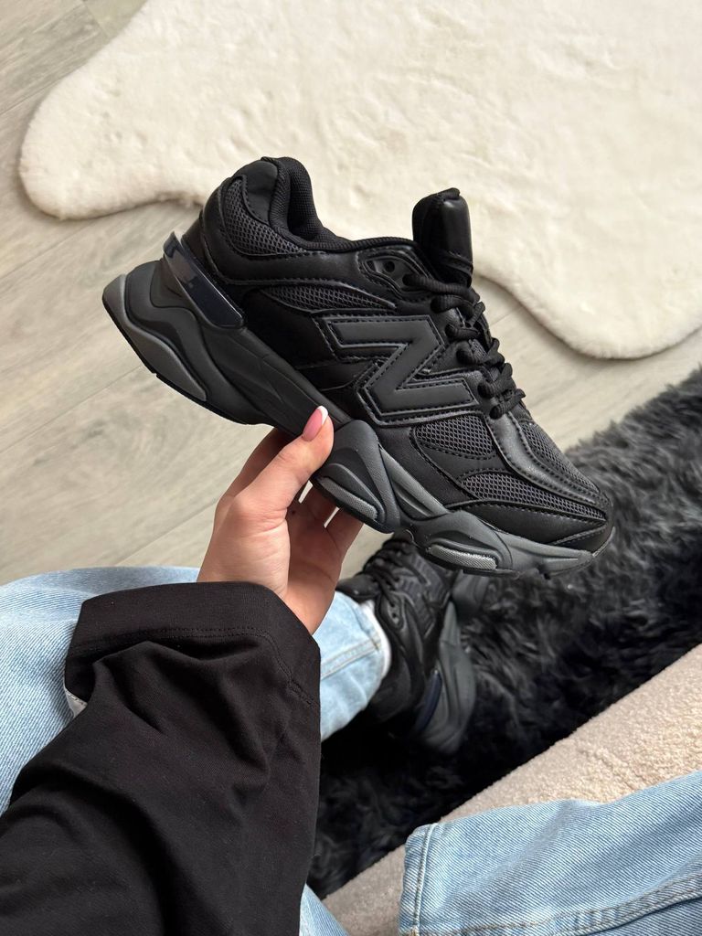 Кросівки чорні New Balance 9060 Triple Black Leather