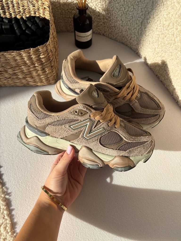 Кросівки бежеві New Balance 9060 Brown 