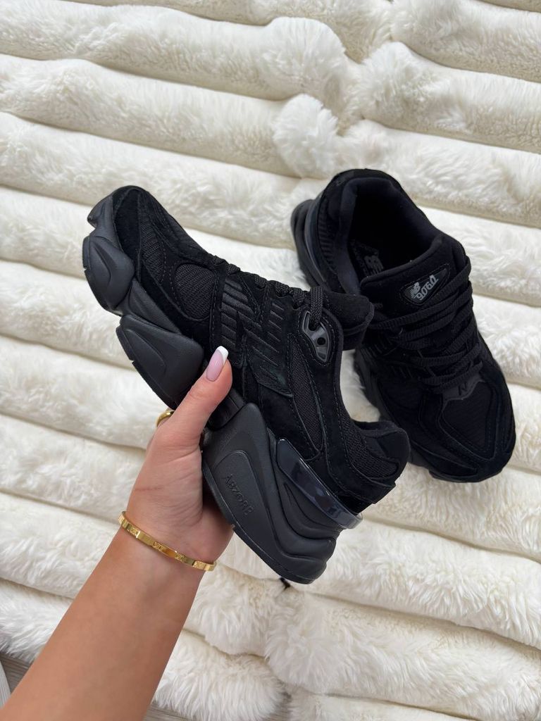 Кросівки чорні New Balance 9060 Triple Black