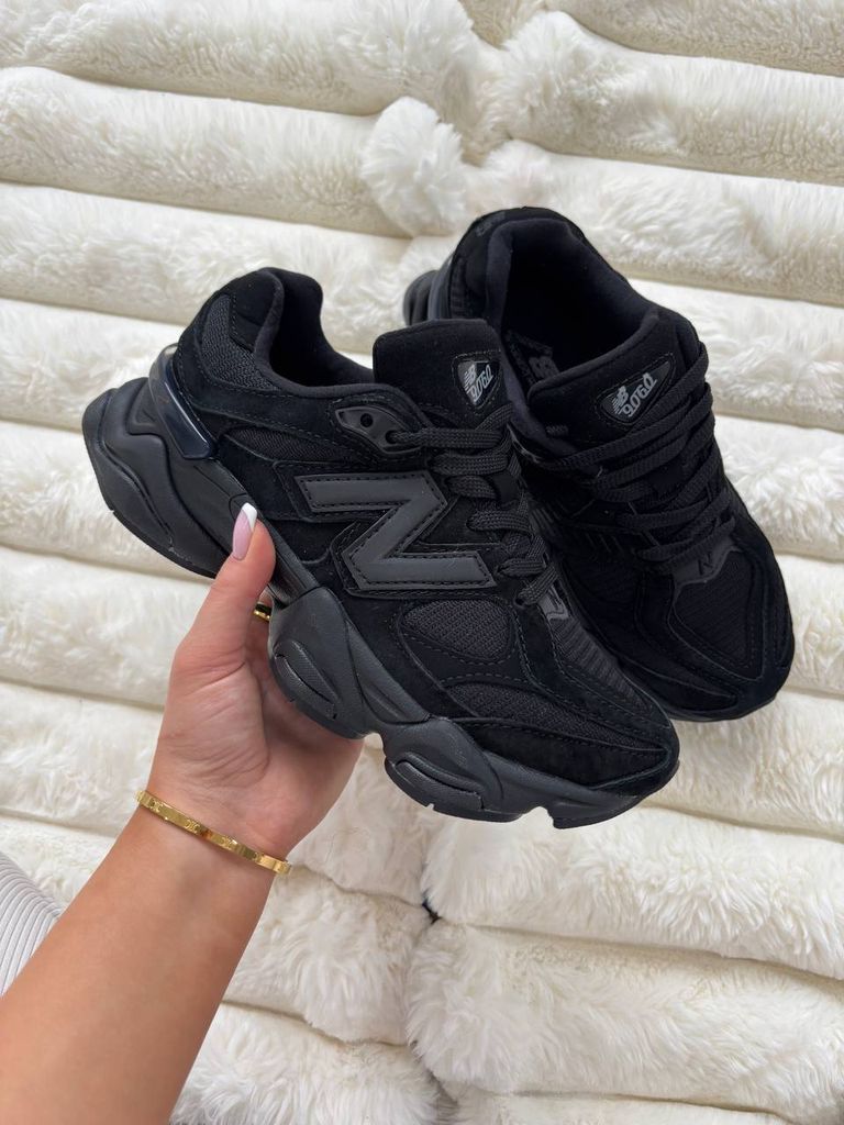 Кросівки чорні New Balance 9060 Triple Black