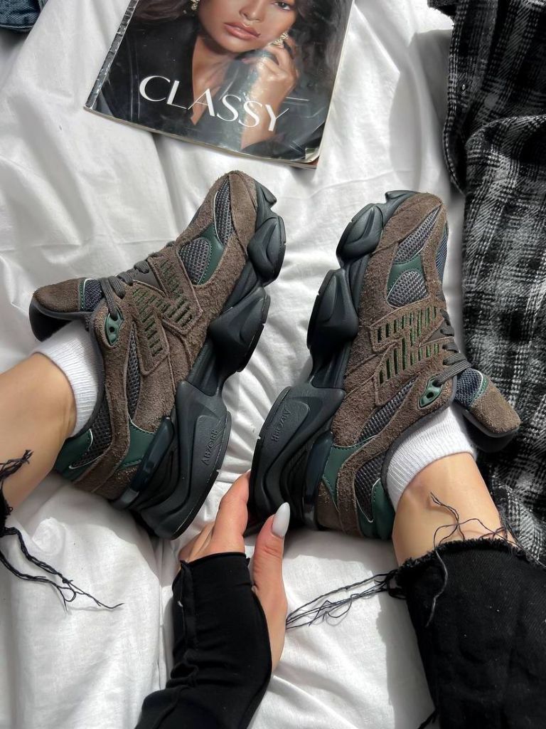 Кросівки New Balance 9060 Beef and Broccol Premium