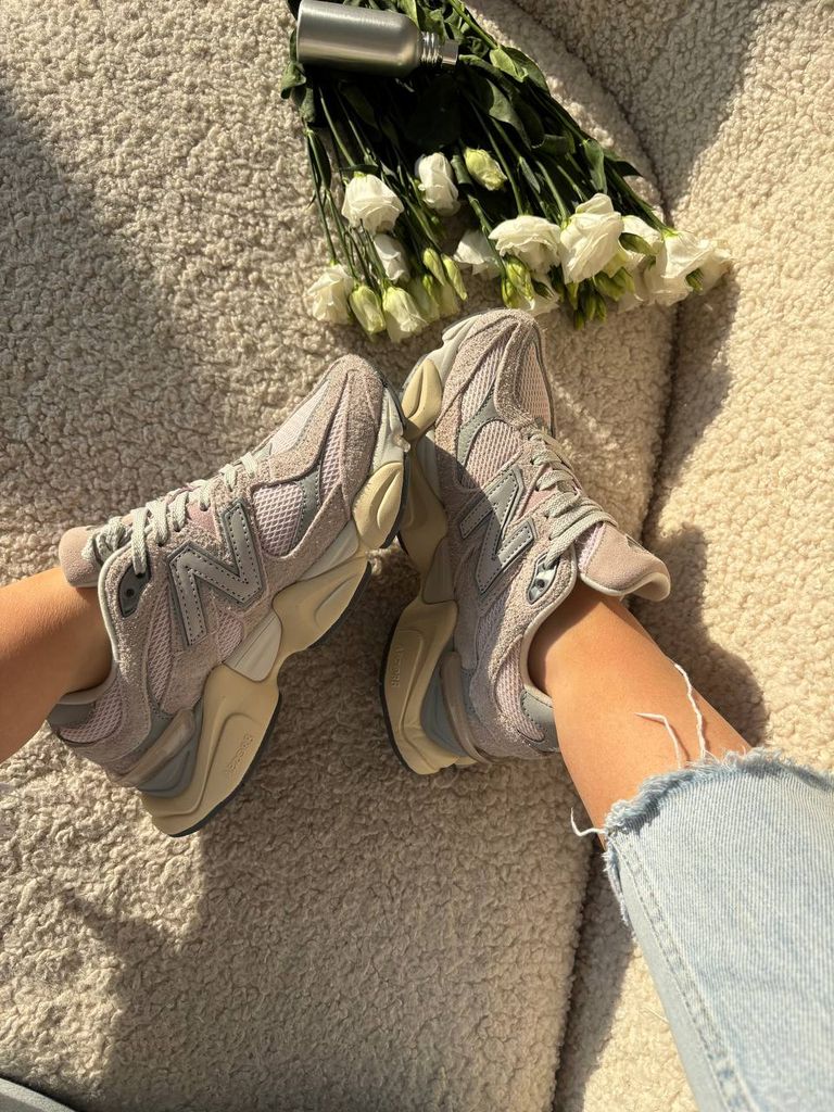 Кросівки New Balance 9060 Pink Grey