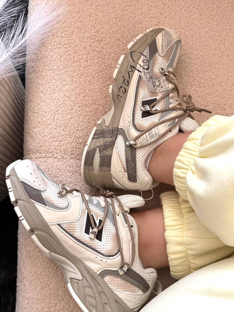 Кросівки бежеві New Balance 530 Custom Beige