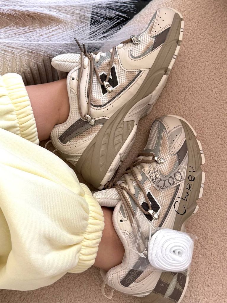 Кросівки бежеві New Balance 530 Custom Beige