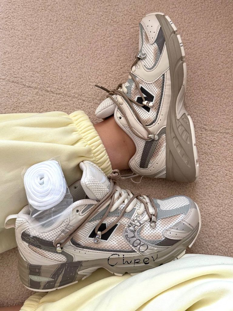 Кросівки бежеві New Balance 530 Custom Beige