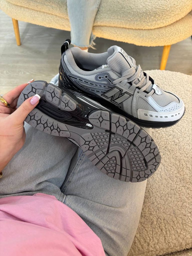 Кросівки сірі New Balance 1906R Grey
