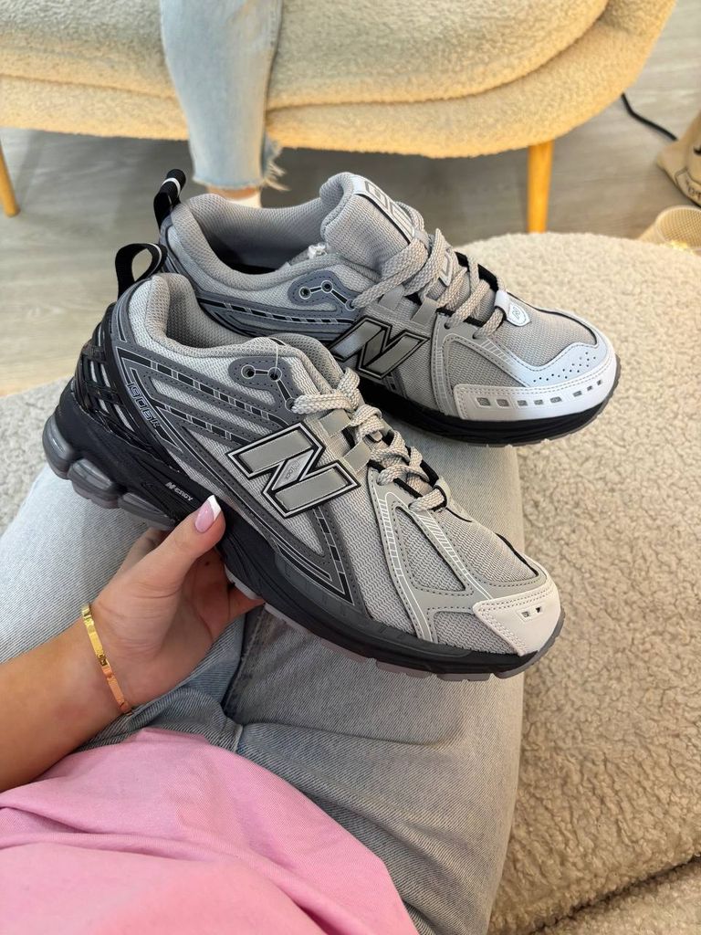 Кросівки сірі New Balance 1906R Grey