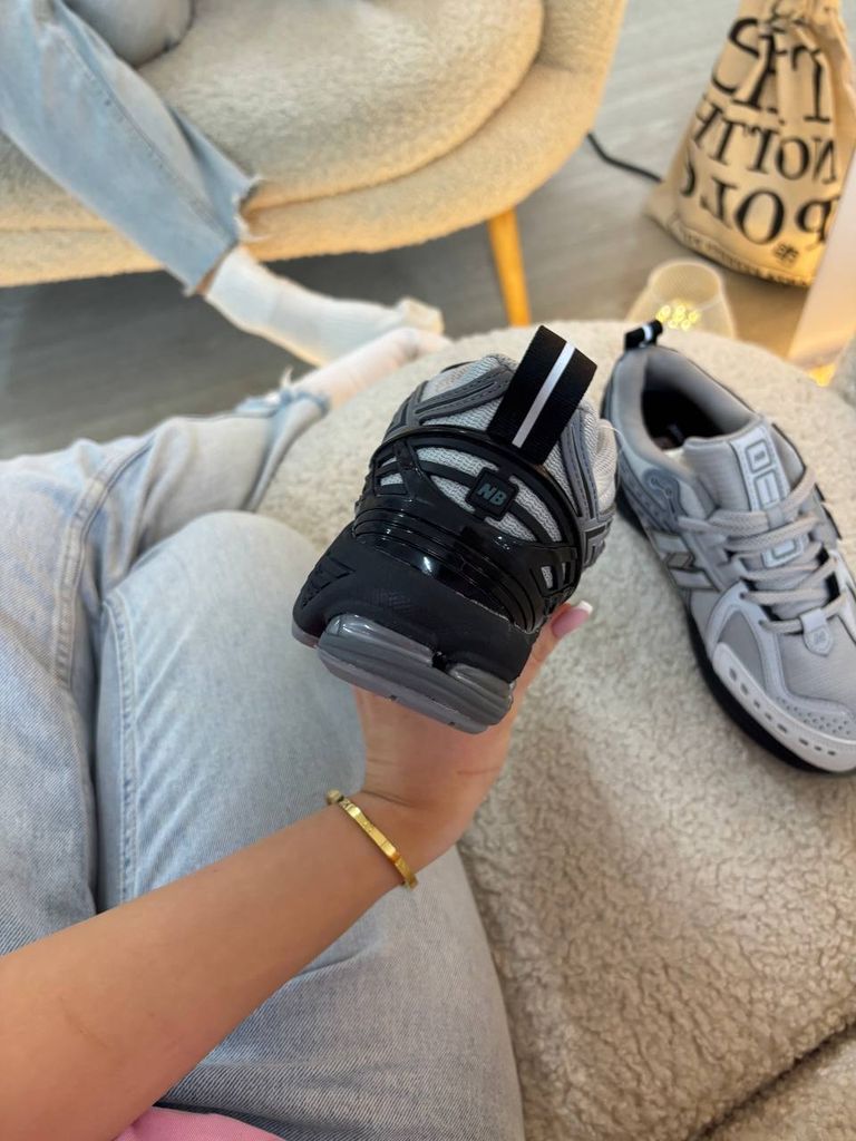 Кросівки сірі New Balance 1906R Grey