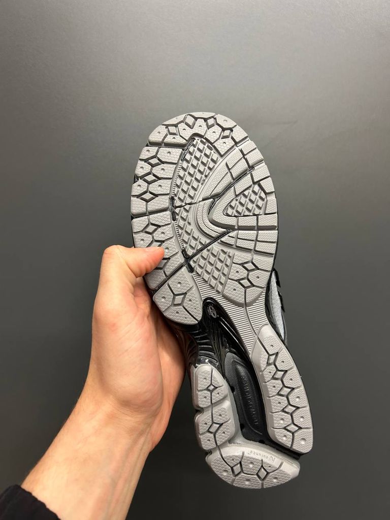 Кросівки сірі New Balance 1906R Grey